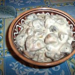 Грибы в сметане