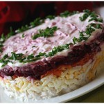 Слоеный салат << Генеральский >> с говядиной