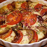 Чесночный кабачок с помидорами и халуми