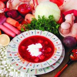 Красный борщ с копченым окорочком